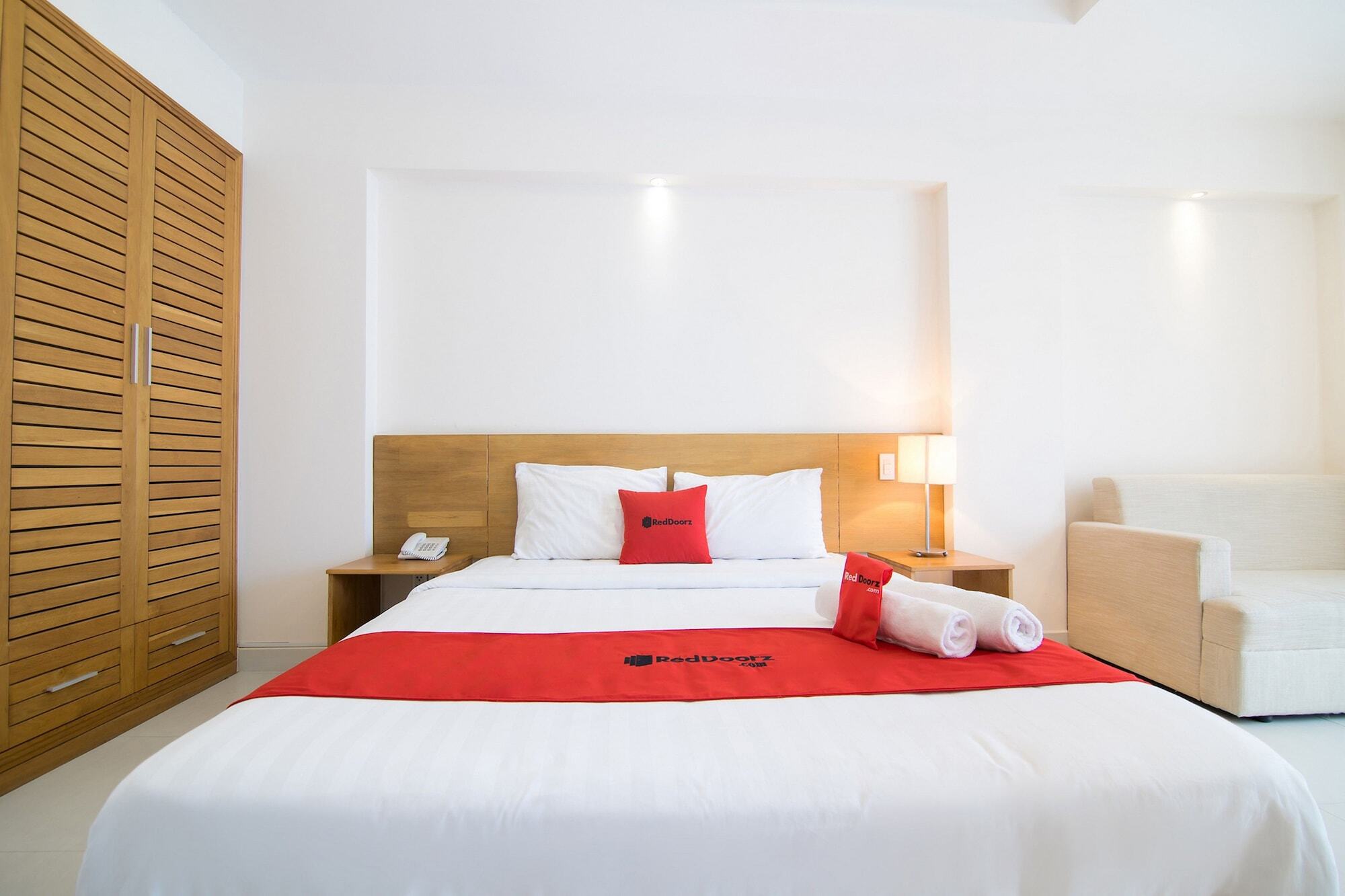 Reddoorz Plus Near Secc D7 Cidade de Ho Chi Minh Exterior foto