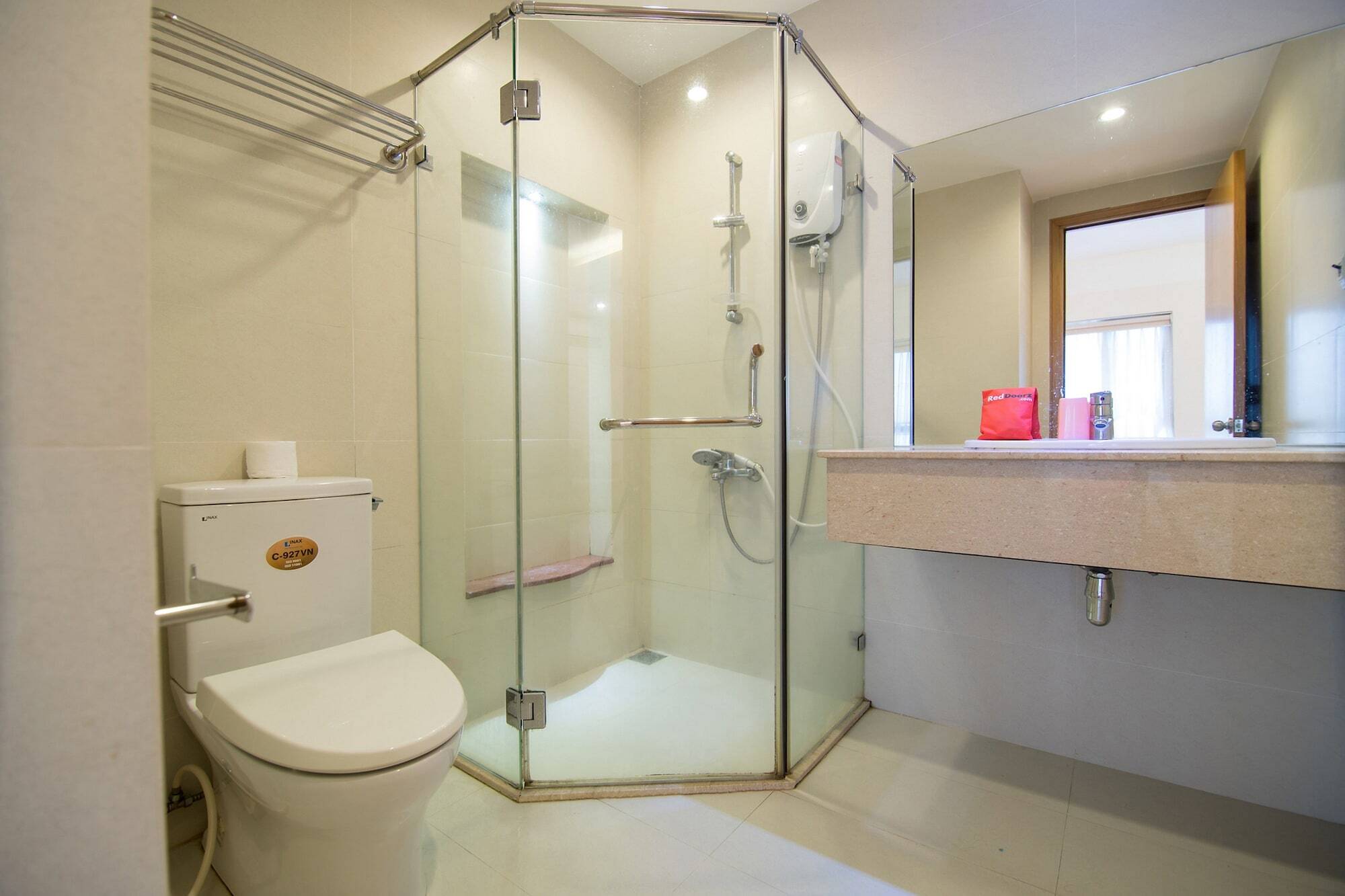 Reddoorz Plus Near Secc D7 Cidade de Ho Chi Minh Exterior foto
