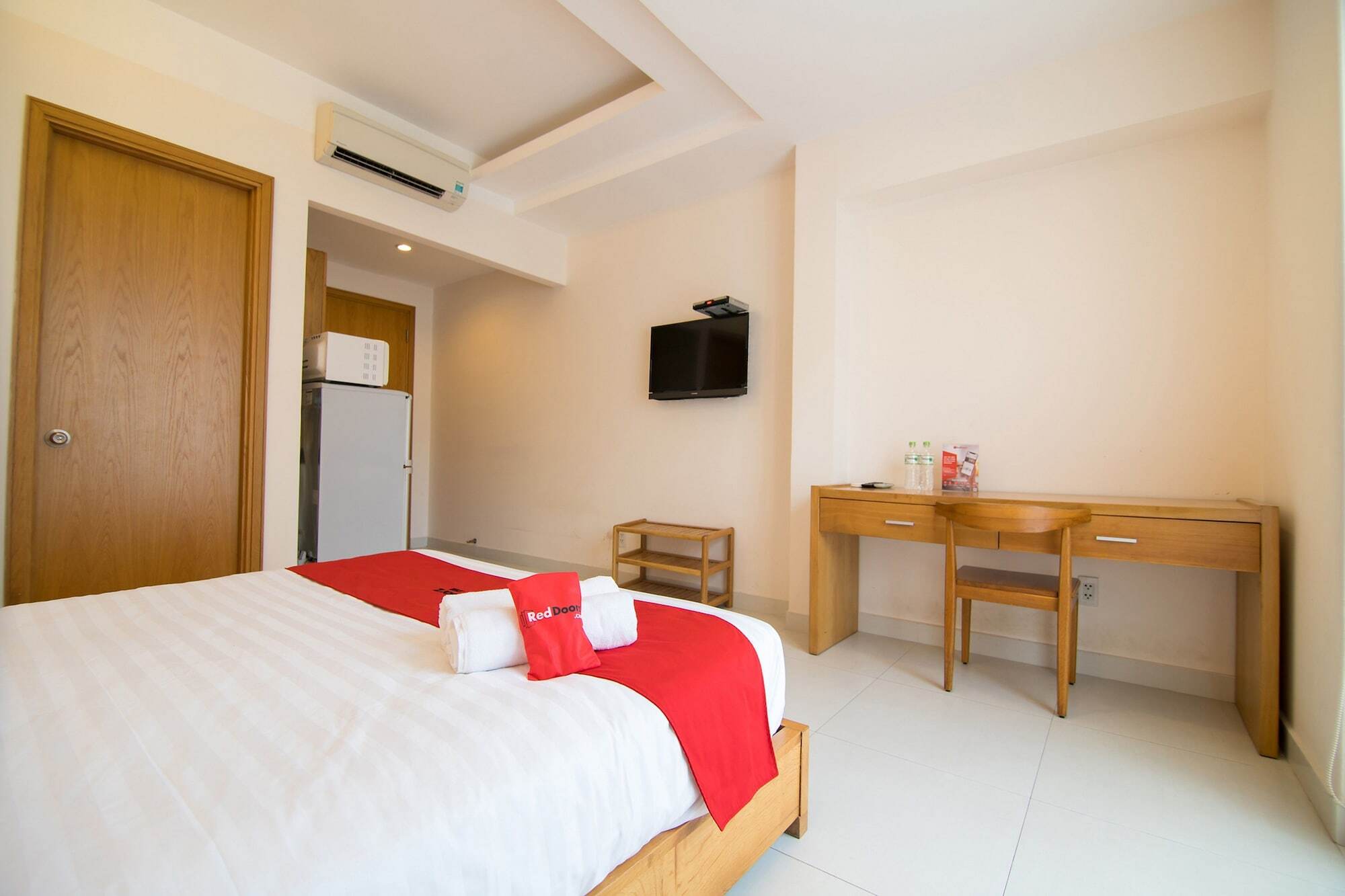 Reddoorz Plus Near Secc D7 Cidade de Ho Chi Minh Exterior foto