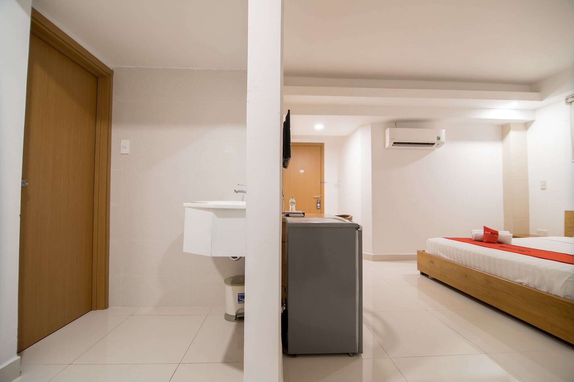 Reddoorz Plus Near Secc D7 Cidade de Ho Chi Minh Exterior foto
